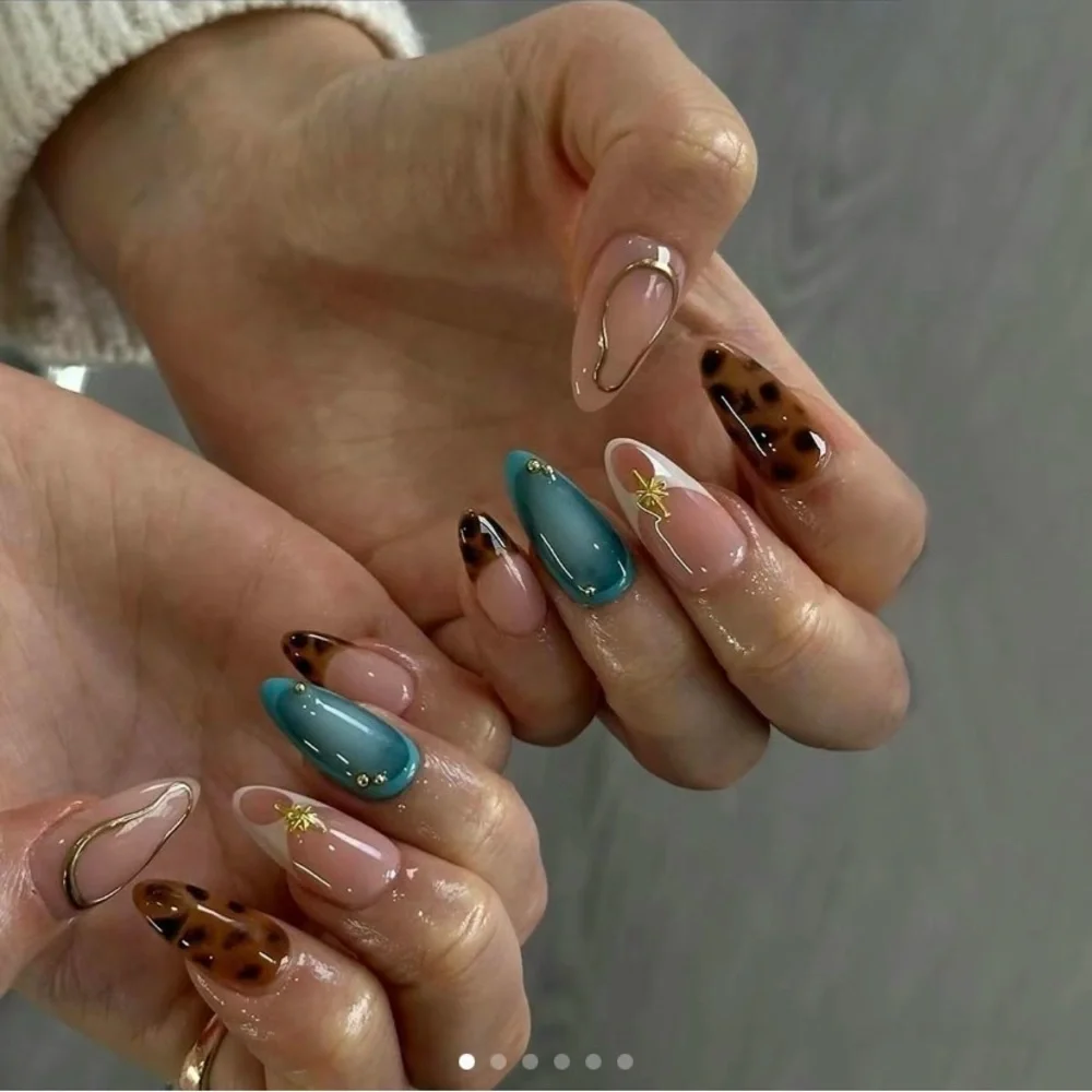 Leopard Print Fake Nails with Nail File & Tape, 24pcs/box - Picture 1 of 6